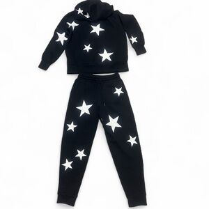 Zenana jogger‎ set.  Black with white stars.   Jogger pants and sweatshirt